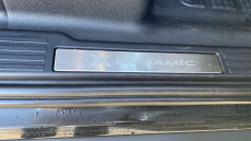 Land Rover Defender 3.0 D250 X-Dynamic SE 90 3dr Auto Diesel Estate